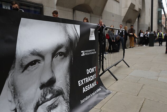 Juliano Assange`o šalininkų protestas Juliano Assange`o šalininkų protestas