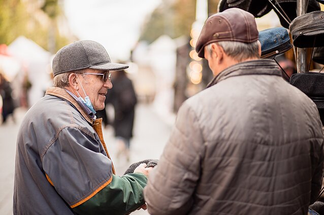 Senjorai pažadus didinti pensiją vertina atsargiai: ar tai prilygs augančioms kainoms?