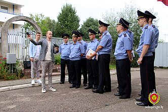 Baltarusijos Valstybės komitetas teisminiams tyrimams savo tinklalapyje demonstruoja gautus dronus 