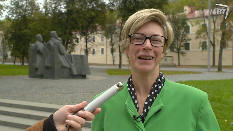 Dviračio žinios. Šimonytė apie debatus su Nausėda: visai nepriminė dviejų senukų apsižodžiavimo