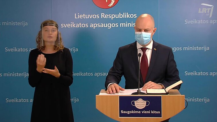 Veryga teigia, kad planinių sveikatos priežiūros paslaugų stabdyti ar riboti šiuo metu neketinama