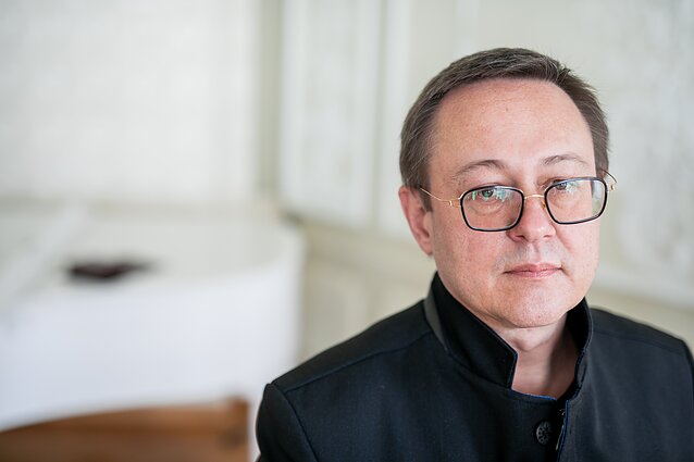 „30 kūrinių, 30 kūrėjų, 30 savaičių“. Gintaras Grajauskas apie gintaro dirbinius: dabar jie yra tokie patys, kaip ir mes