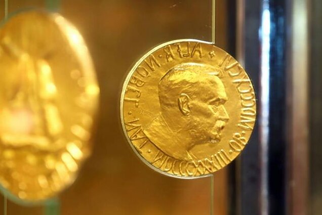 Docentas: Nobelio taikos premijos realių veiksmų nedaro, tačiau įkvepia nenuleisti rankų