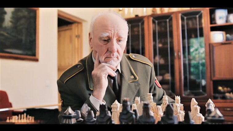 Filmas „Žvangantis miškas“ Filmas „Žvangantis miškas“