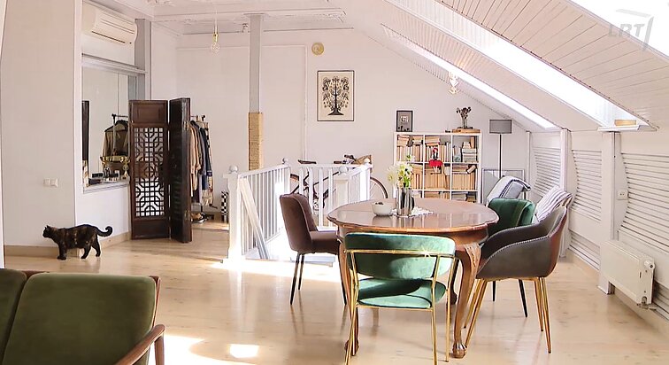 Butas palėpėje – vieta pasinerti į save: stoglangiai leidžia atsiriboti nuo pasaulio