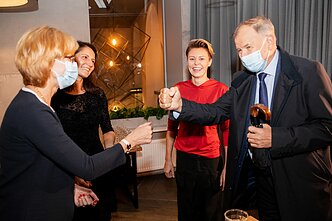 Partijos atstovai renkasi LSDP rinkimų būstinėje.