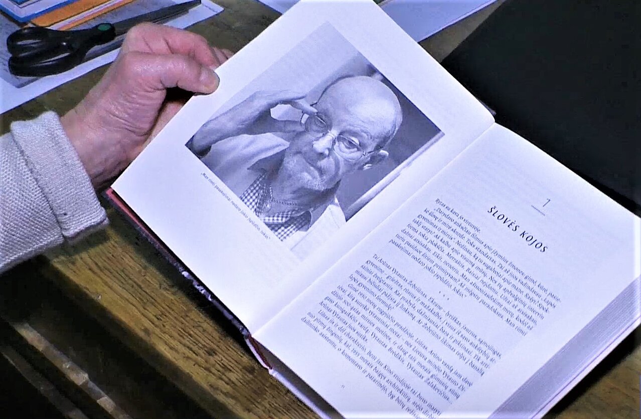 Knyga „Žebriūnas. Nutylėjimai ir paradoksai“