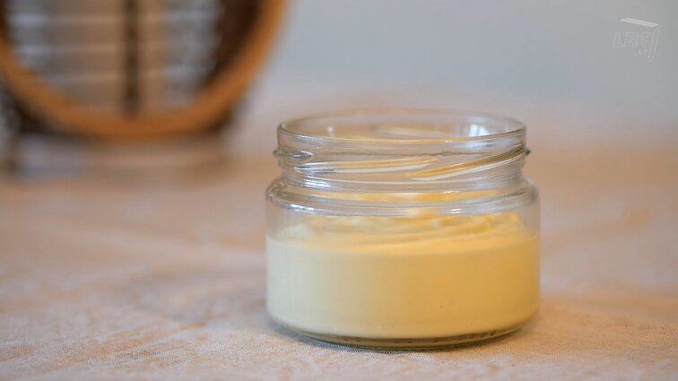 Tradicinį majonezą pakeiskite naminiu: toks pat gardus, tik žymiai sveikesnis