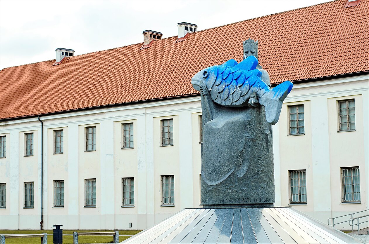 Lithuania's King Mindaugas hold "the last cod" fish.