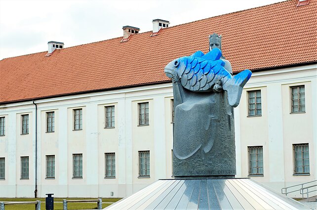 Lithuania's King Mindaugas hold "the last cod" fish.