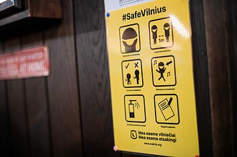 Vilniaus barai naktį Vilniaus barai naktį