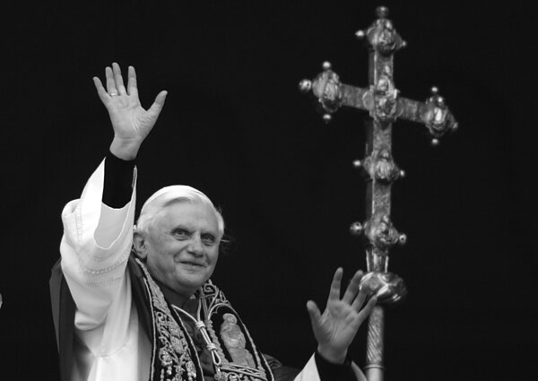 Popiežius Benediktas XVI 2005 metais Popiežius Benediktas XVI 2005 metais