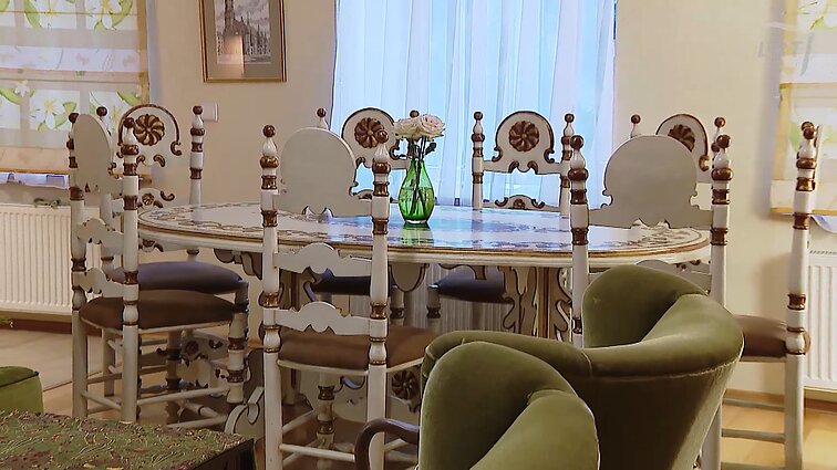 Suvienijantis švenčių simbolis: žmonės ir vėl daugiau dėmesio skiria valgomojo stalui