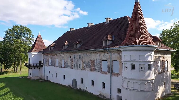 Geriausiai išsilaikęs tokio amžiaus statinys Lietuvoje – didinga Siesikų pilis