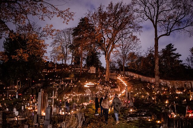 Epidemiologė apie artėjantį Vėlinių savaitgalį: žmonių susibūrimų neišvengsime