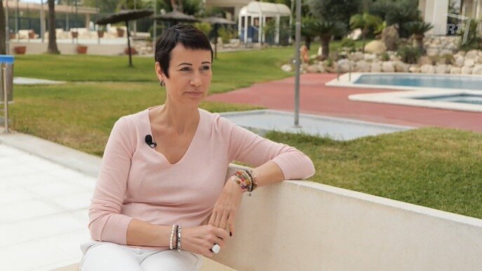 Rūta metė darbą banke, išvažiavo į Ispaniją ir įsidarbino barmene, bet gyvenimą apvertė išgirsta diagnozė