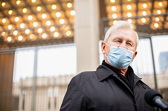 Parlamentarams įteikti Seimo nario pažymėjimai; Kęstutis Glaveckas