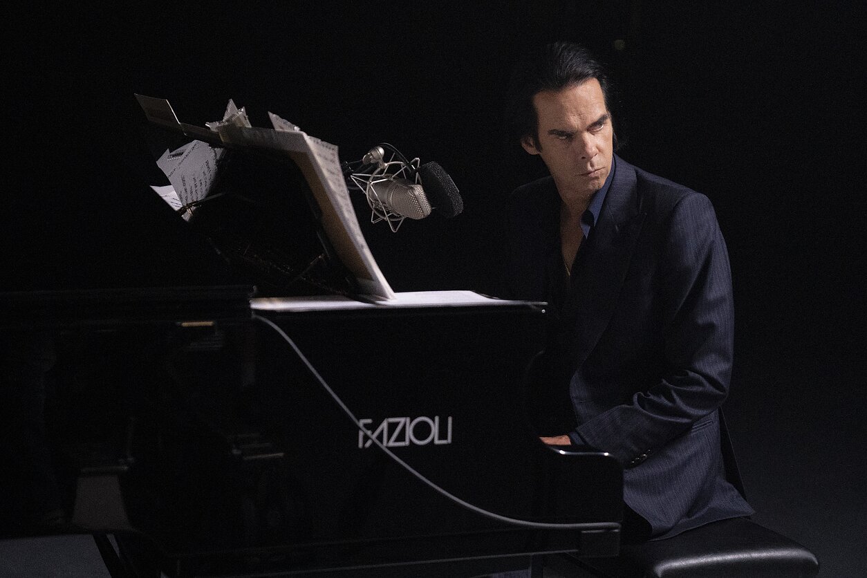 Nickas Cave`as Nickas Cave`as