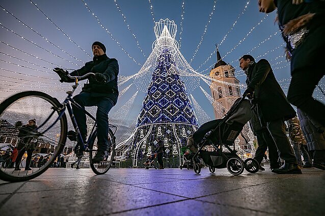Žinios. Šventės didžiuosiuose miestuose šįmet bus kitoks: Kalėdų miestelių ar koncertų greičiausiai nebus