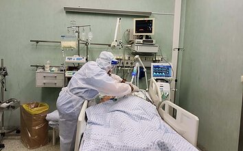 LSMU Kauno klinikų Intensyviosios terapijos klinika; COVID-19