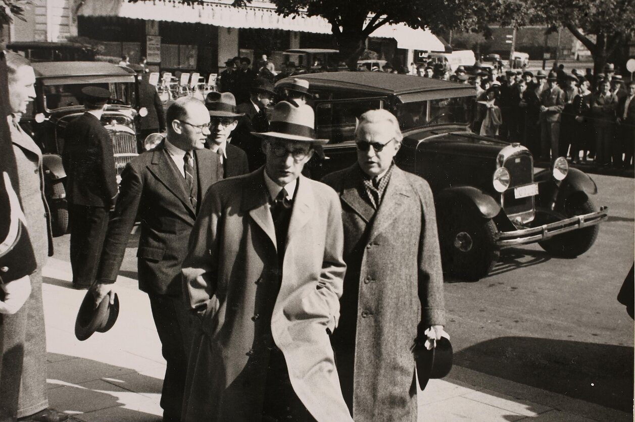 Lietuvos centrinio valstybės archyvo nuotrauka, Lietuvos diplomatai Ženevoje 1935 m. Iš kairės: Petras Klimas, Stasys Lozoraitis, Edvardas Turauskas (Lietuvos centrinio valstybės archyvo nuotr.)