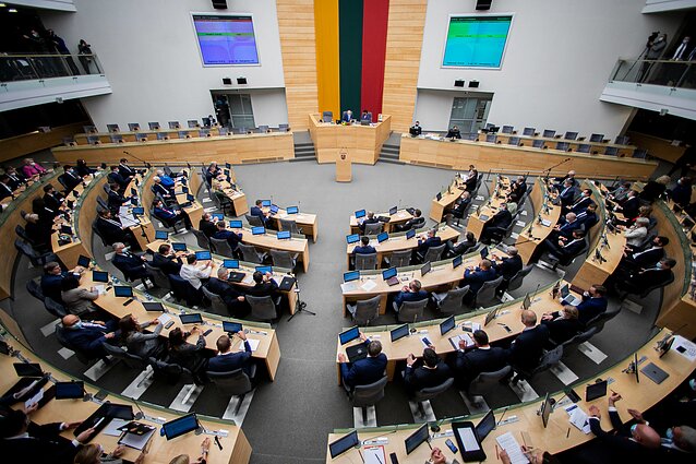 LRT forumas. Politikų vizijas užgožia triukšminga Seimo pradžia: ar sklandus parlamento darbas – misija (ne)įmanoma?