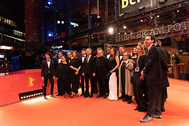 Agnieszka Holland su filmo „Šarlatanas“ komanda Berlinalėje Agnieszka Holland su filmo „Šarlatanas“ komanda Berlinalėje