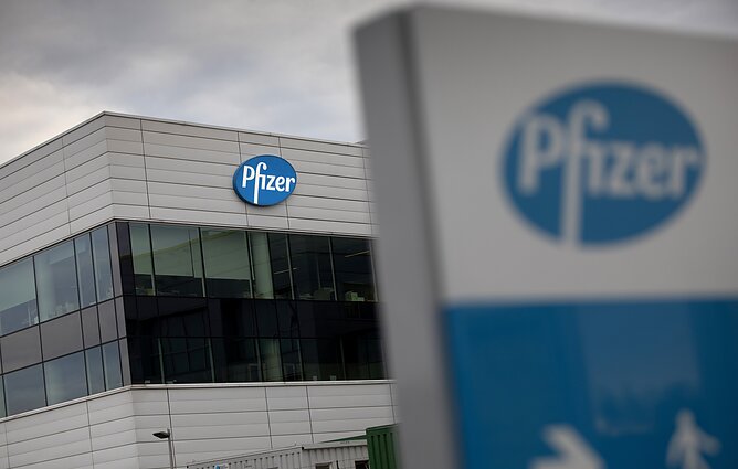 Žinios. Žalia šviesa – Europos vaistų agentūra patvirtino „Pfizer-BioNTech“ vakciną