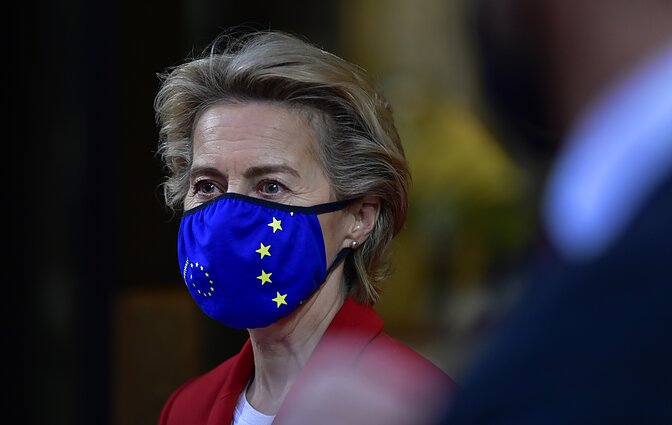 Žinios. Po dar vienos aklavietės „Brexito“ derybose – Johnsono ir EK pirmininkės pokalbis