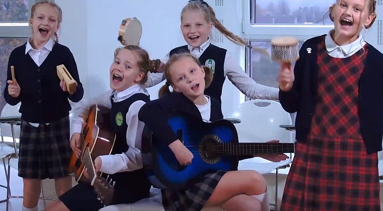 KLIPVID 2020. Saulės vaikai – „Mokyklinės šunybės“