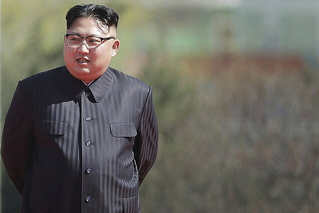Kim Jong Unas pripažino savo klaidas: penkmečio plano įgyvendinti nepavyko