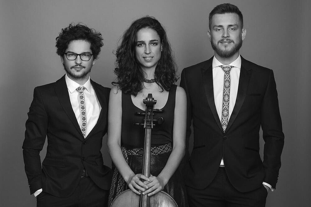 Garso ekspedicija. Penki žvilgsniai į lietuvišką tapatybę „Trio Agora“ albume „Connecting Identities“