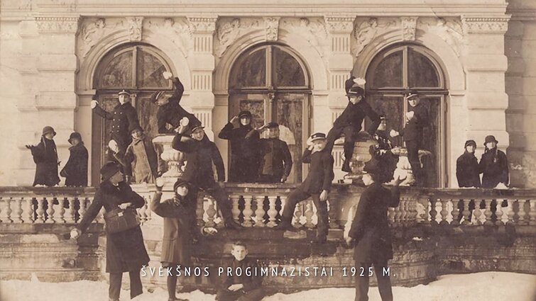 Švėkšnos progimnazijos auklėtiniai 1925 metais 