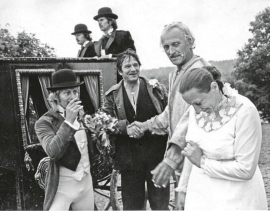 Filmas „Velnio nuotaka“. Pinčiukas (Gediminas Girdvainis), Raupys (Bronius Babkauskas), Baltaragis (Vasilijus Simčičius)