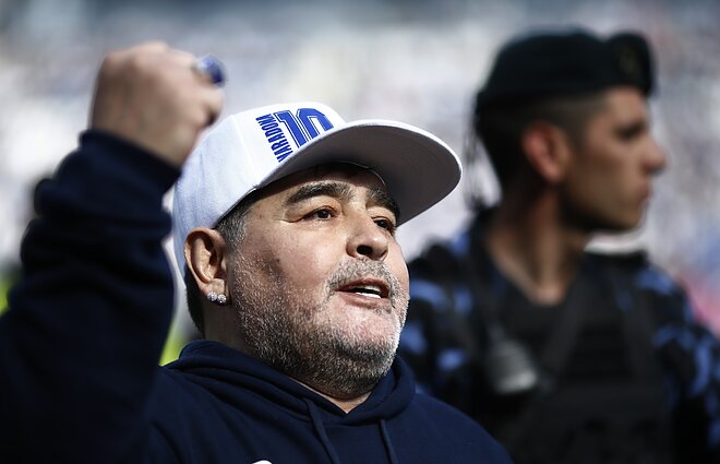 Netektis sporto pasaulyje: mirė viena ryškiausių futbolo žvaigždžių Diego Maradona