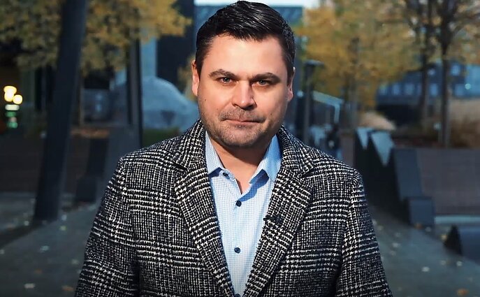 Ekologiška. Ekologiški namai, daugkartinės kaukės gamyba namų sąlygomis ir pavojingų atliekų naikinimas