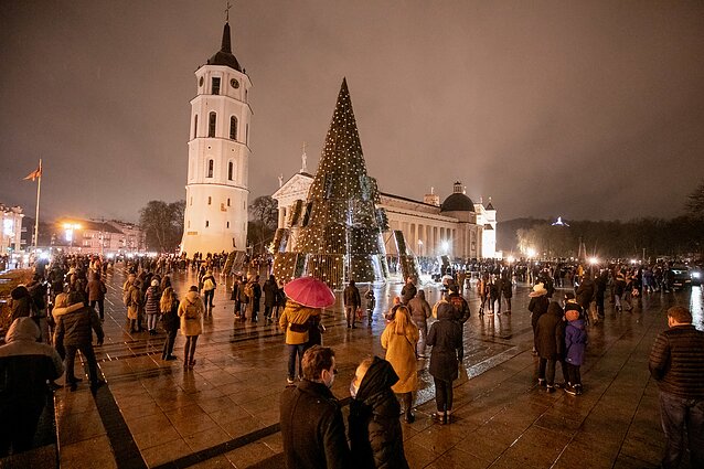 LRT forumas. Ekspertai apie atlaisvinimus per Kalėdas: reikia susitaikyti, kad stebuklo nebus