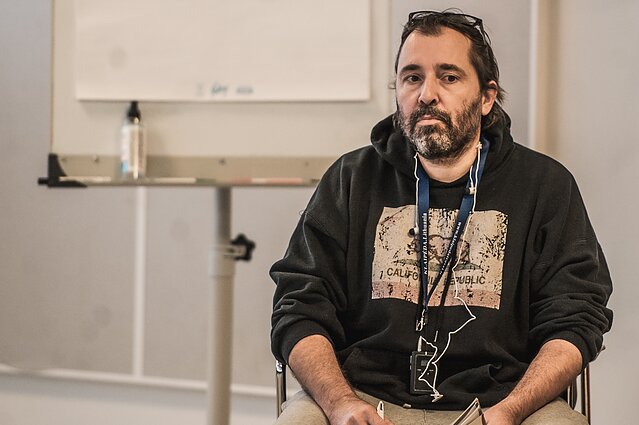Árpádas Schillingas repetuoja su Klaipėdos jaunimo teatro aktoriais