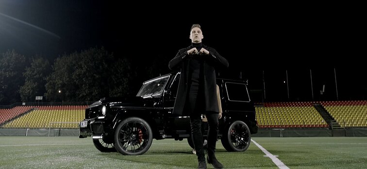 Kadras iš Aleknos ir Soliario vaizdo klipo