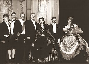 „Traviata“, centre: Virgilijus Noreika ir Sigutė Stonytė.