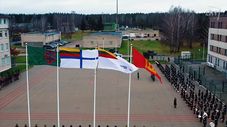 Mūšio laukas. SOP vėliavos pakėlimas, nauji dezinformacijos taikiniai ir JAV kariuomenės naujovės