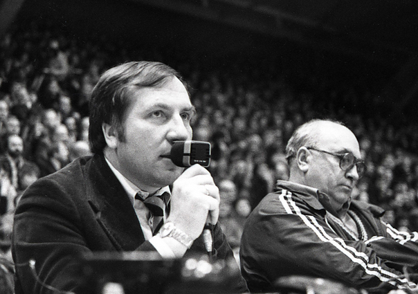 Eidamas 80-uosius mirė legendinis žurnalistas ir sporto komentatorius Vladas Janiūnas