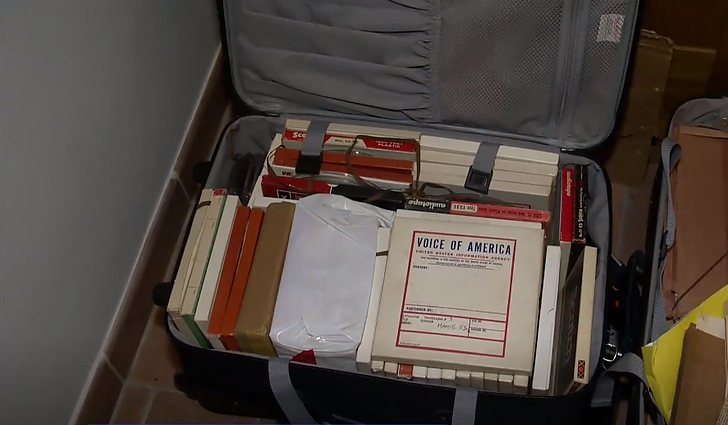 Former FBI agent donates his lifelong weapons collection to Lithuania. Former FBI agent donates his lifelong weapons collection to Lithuania.