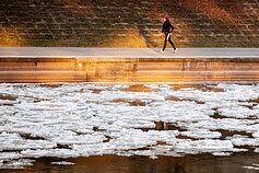 Per Vilnių tekančią Nerį kausto ledas Per Vilnių tekančią Nerį kausto ledas