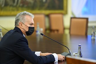 Sveikatos ekspertai Gitanui Nausėdai apžvelgė COVID-19 situaciją Lietuvoje Sveikatos ekspertai Gitanui Nausėdai apžvelgė COVID-19 situaciją Lietuvoje