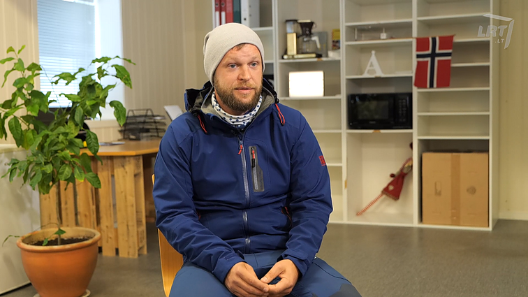 Didžiulė dėvėtų drabužių rinka Norvegijoje. Lietuvis Evaldas juos renka kiekvieną dieną