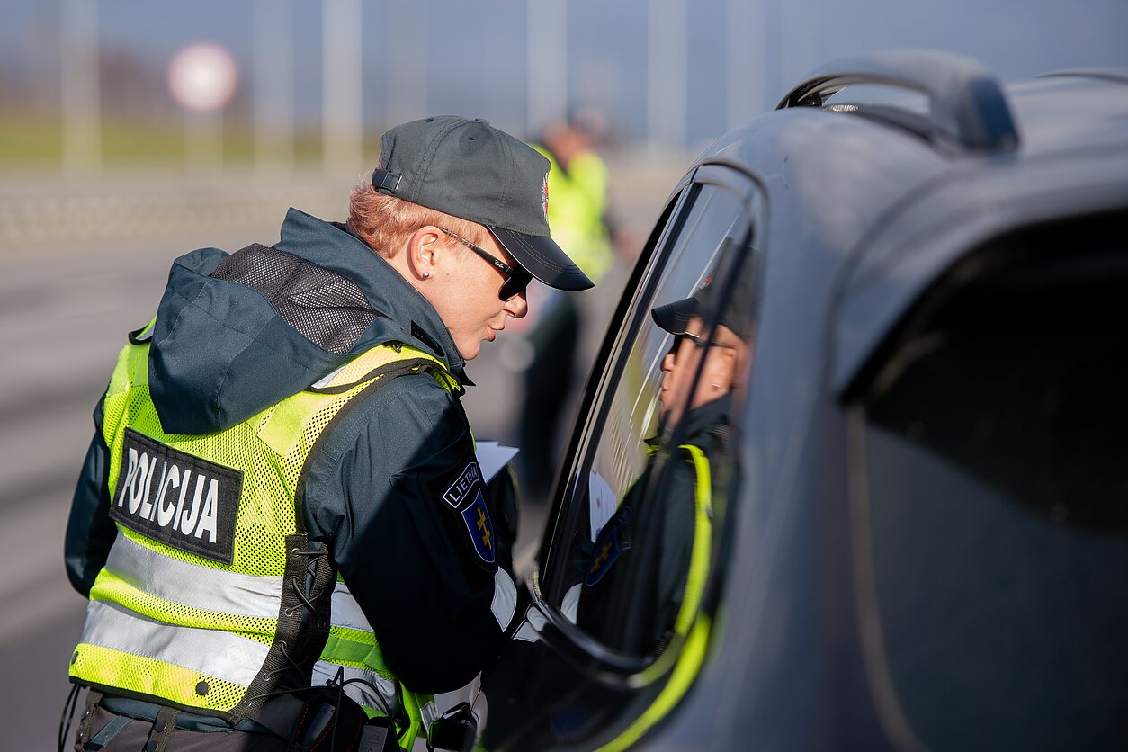 Policija