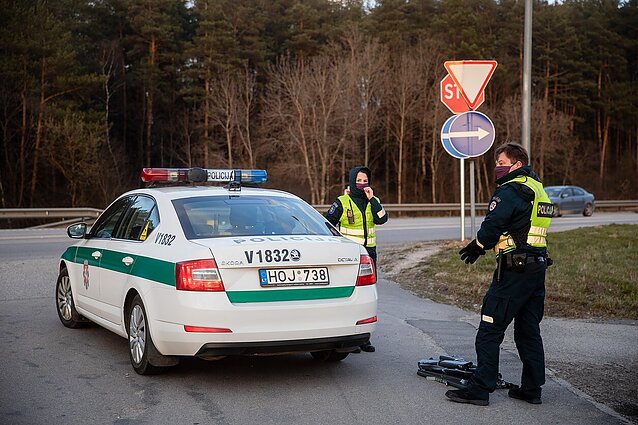 Žinios. Susiruošę šventėms į Palangą gali nusivilti: miestas kontrolės postais atvykstančius pasitiks jau rytoj