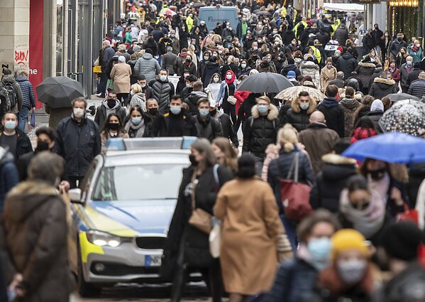 PSO perspėja: COVID-19 gali būti tik didelės pasaulinės pandemijos šauklys