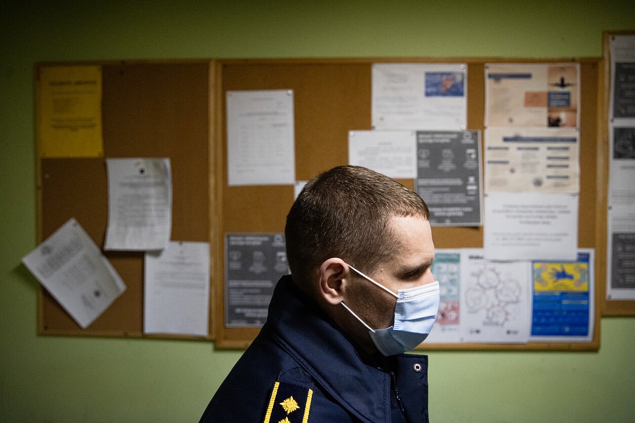 Prison guards say the inmates flood them with complaints regarding the pandemic.